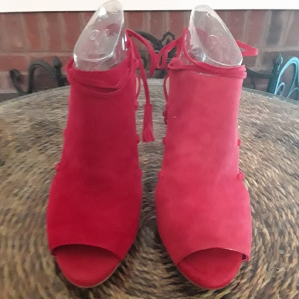 Lord & Taylor Sandals